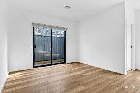 Property photo of 16 Oxygen Street Kalkallo VIC 3064