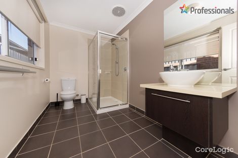 Property photo of 26 Cunningham Chase Burnside Heights VIC 3023
