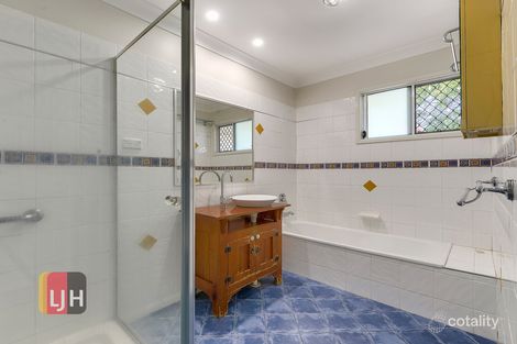 Property photo of 636 Hamilton Road Chermside West QLD 4032