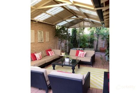 Property photo of 14 Moreau Mews Applecross WA 6153