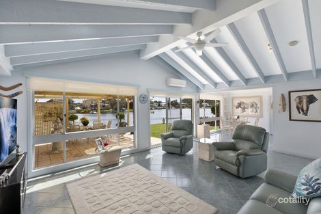 Property photo of 12 Cuttlefish Parade St Huberts Island NSW 2257