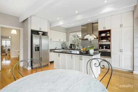 Property photo of 23 Koornalla Crescent Mount Eliza VIC 3930