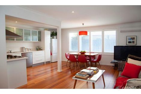 Property photo of 2/12 Crisp Street Hampton VIC 3188