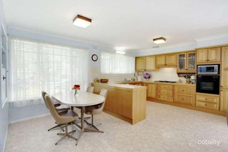 Property photo of 6 Cambridge Drive Glen Waverley VIC 3150