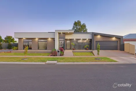 Property photo of 8 Windsor Court Irymple VIC 3498