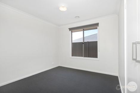 10 Harris Dr, Lucas, VIC 3350