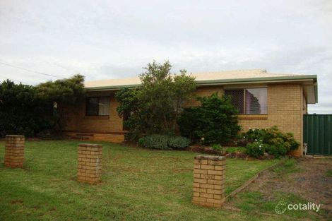 316 Greenwattle St, Wilsonton Heights, QLD 4350