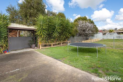 Property photo of 109 Undurra Drive Glenfield Park NSW 2650