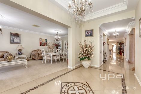 Property photo of 2 Galli Court Hillside VIC 3037