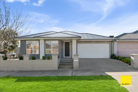 13 Blackmore Rd, Mickleham, VIC 3064