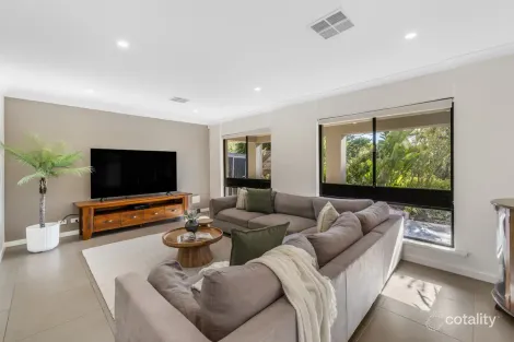 Property photo of 10 Baroota Avenue Rostrevor SA 5073