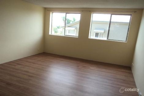 10 Cross St, Fairfield, QLD 4103