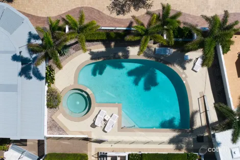 Property photo of 5/558-559 Esplanade Urangan QLD 4655