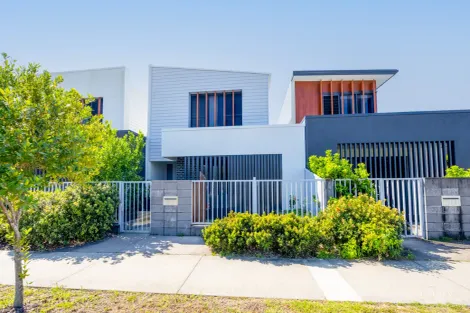 52 Spitfire Banks Dr, Pelican Waters, QLD 4551