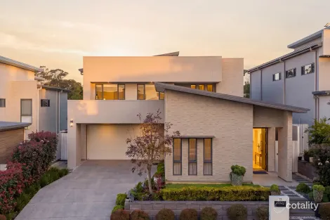 13 Florian Bvd, Gledswood Hills, NSW 2557