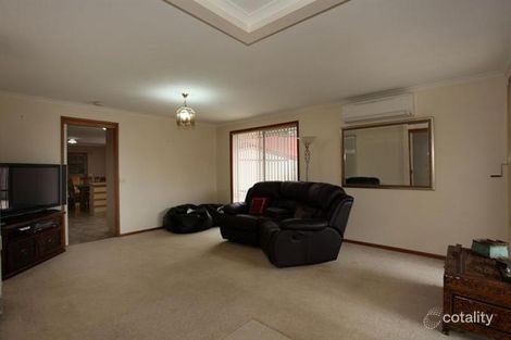 Property photo of 17 McNamara Court Pakenham VIC 3810