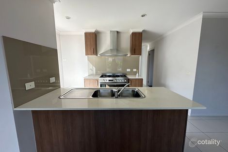 Property photo of 6 Red Poll Road Cranbourne West VIC 3977
