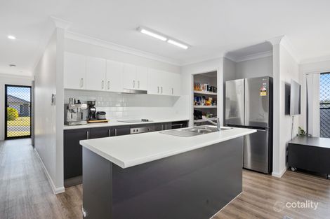 Property photo of 1 Adelie Court Parkhurst QLD 4702
