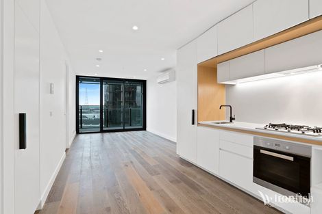 Property photo of 1603/8 Pearl River Road Docklands VIC 3008