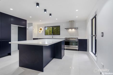 Property photo of 36-38 Hillcrest Road Sheldon QLD 4157