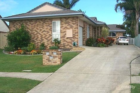 Property photo of 3 McWilliam Close Labrador QLD 4215