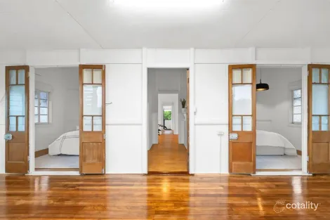 Property photo of 3 Aeroglen Drive Aeroglen QLD 4870