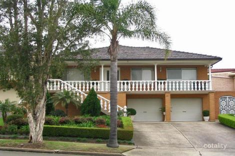 24 Corio Rd, Prairiewood, NSW 2176