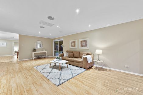 Property photo of 86 Kurrajong Road Narre Warren VIC 3805