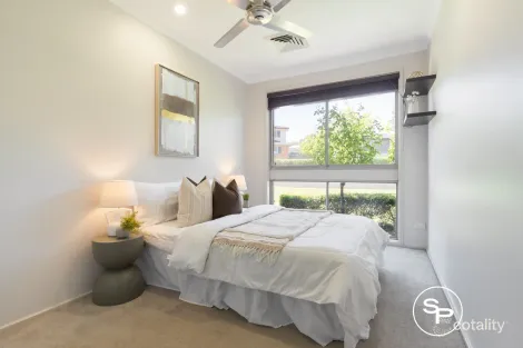 Property photo of 11 Lyn Circuit Jamisontown NSW 2750