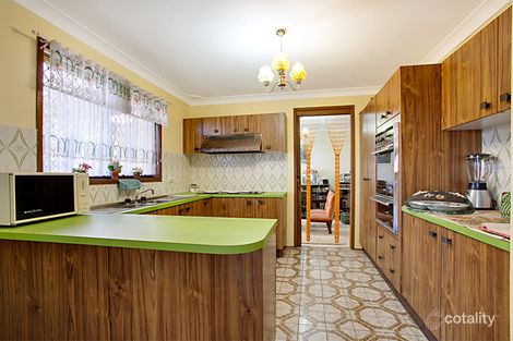 Property photo of 20 Macintyre Crescent Ruse NSW 2560