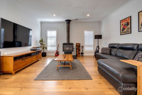 Property photo of 9B Ormerod Court Gisborne VIC 3437