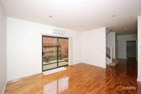 Property photo of 2/29 Leamington Street Reservoir VIC 3073