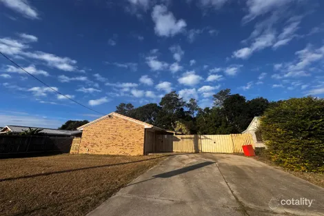 25 Latrobe St, Tannum Sands, QLD 4680