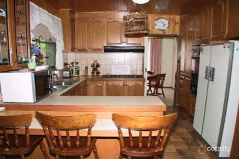 Property photo of 4 Wattle Close Rowville VIC 3178