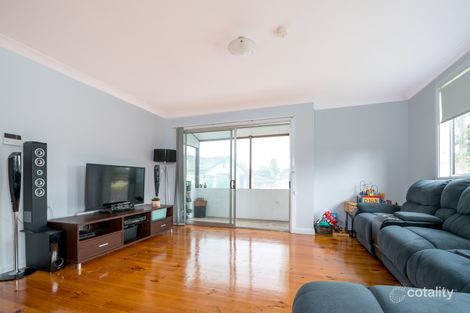 Property photo of 1 Kimbarra Crescent Koonawarra NSW 2530