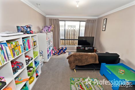 Property photo of 5 Moates Cross Ellenbrook WA 6069