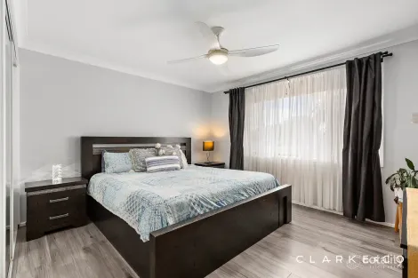 Property photo of 40 Karog Street Pelican NSW 2281