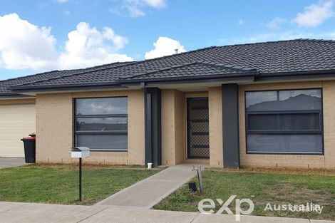 Property photo of 17 Black Duck Crossing Kilmore VIC 3764