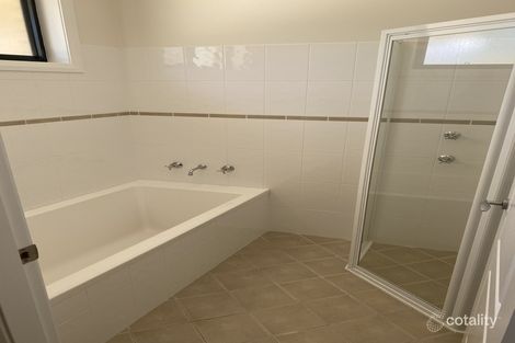 Property photo of 2/10 Melaleuca Place Taree NSW 2430