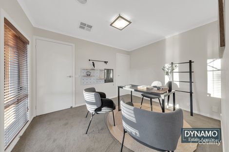 Property photo of 14 Kooyong Way Craigieburn VIC 3064