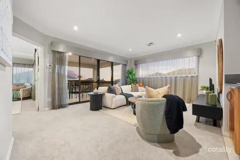 Property photo of 3 St Lucia Road Iluka WA 6028