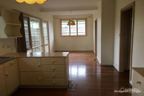 Property photo of 14 Arapilles Drive Templestowe Lower VIC 3107