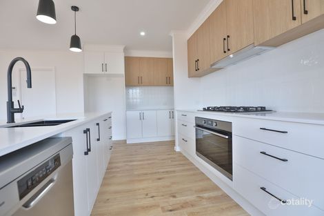 Property photo of 16 Cook Drive Red Cliffs VIC 3496