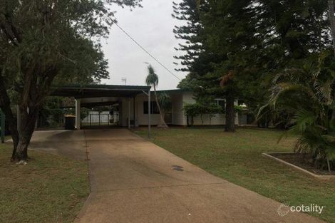 15 Gilchrist Tce, Moranbah, QLD 4744