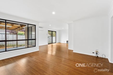 Property photo of 2 Samuel Circuit Albion Park NSW 2527