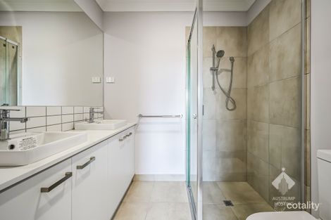 Property photo of 15 Gathering Grove Tarneit VIC 3029