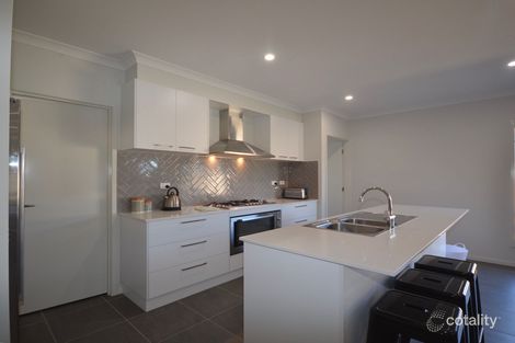 Property photo of 8 Charolais Court Ascot VIC 3551