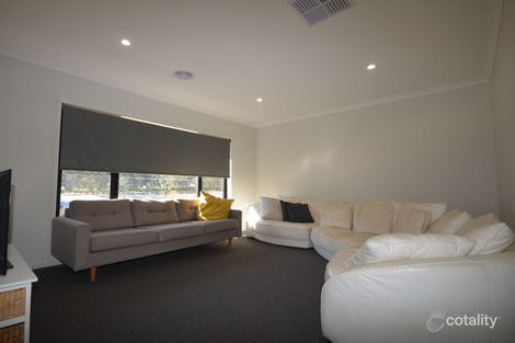 Property photo of 8 Charolais Court Ascot VIC 3551