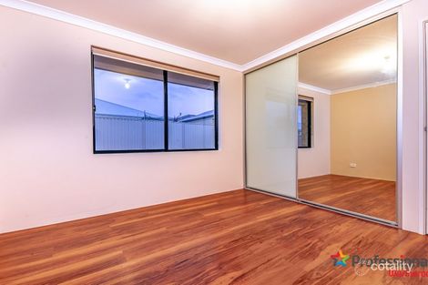 Property photo of 4 Dianella Link Sinagra WA 6065