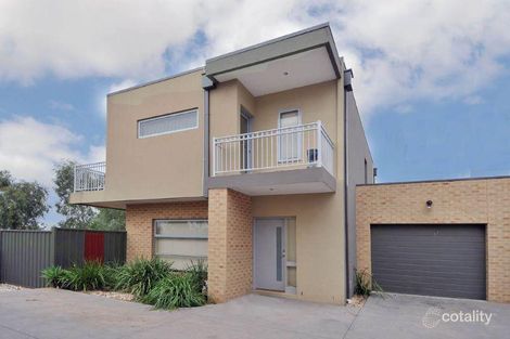 Property photo of 7/1 Dargi Green Caroline Springs VIC 3023